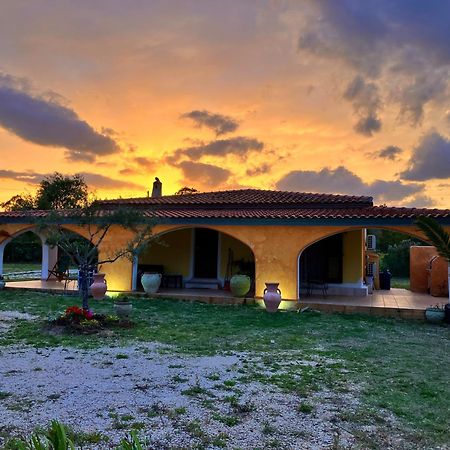 Villa Grecale Cala Liberotto Exteriör bild